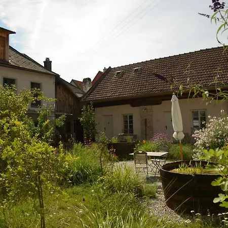 Nocleg ze śniadaniem Landhaus-furth8 *